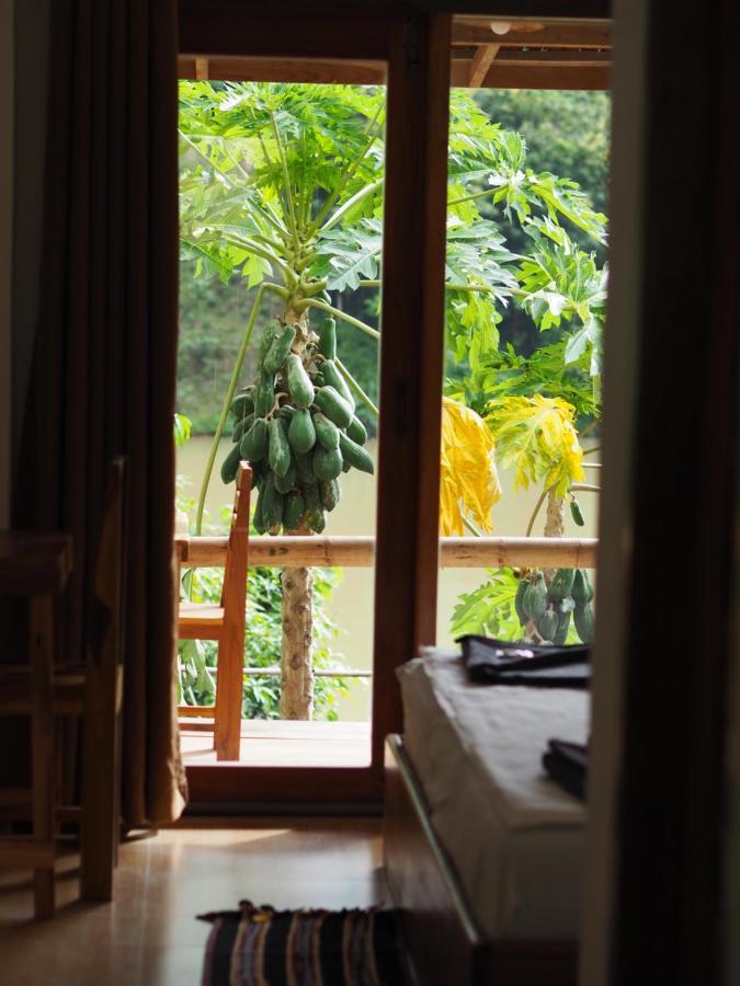 Meexok Guesthouse Nong Khiaw Exterior photo
